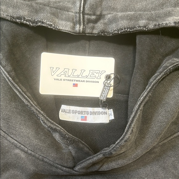 vale forever valley sports dept hoodie size M - Picture 3 of 3